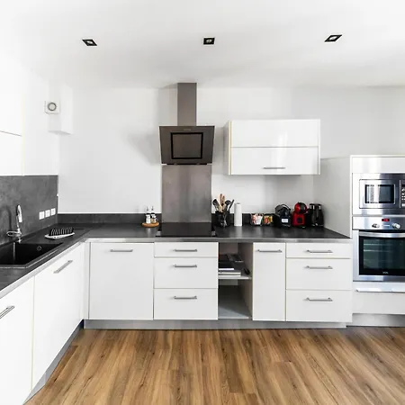 Gilbert - Design Centre شقة *