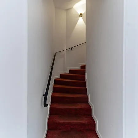 Gilbert - Design Centre Apartment Vichy