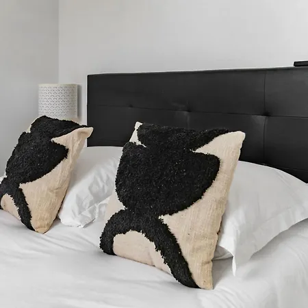 Gilbert - Design Centre Apartment Vichy