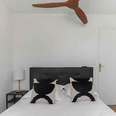 Gilbert - Design Centre Apartment