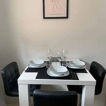 Gilbert - Design Centre Apartment Vichy
