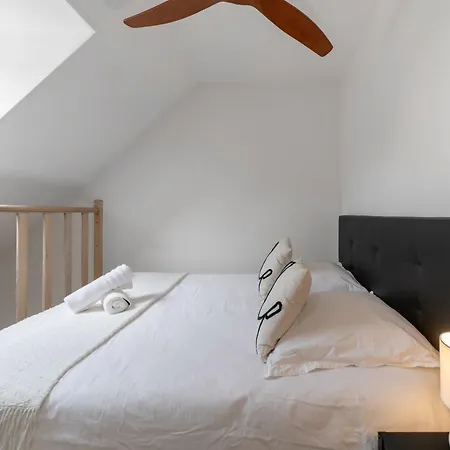 Gilbert - Design Centre Apartment Vichy