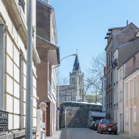 Gilbert - Design Centre * فيشي