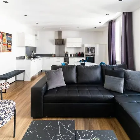 Gilbert - Design Centre Apartament *
