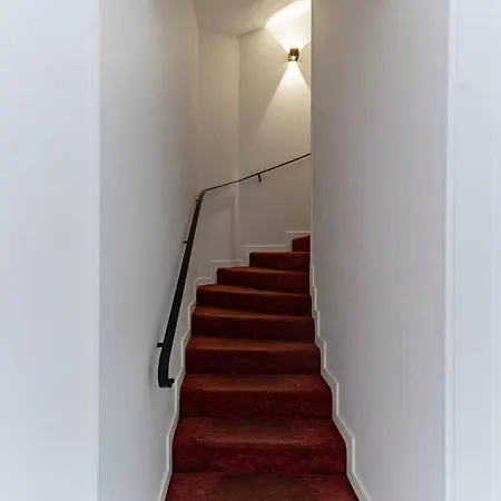 Gilbert - Design Centre Apartament Vichy