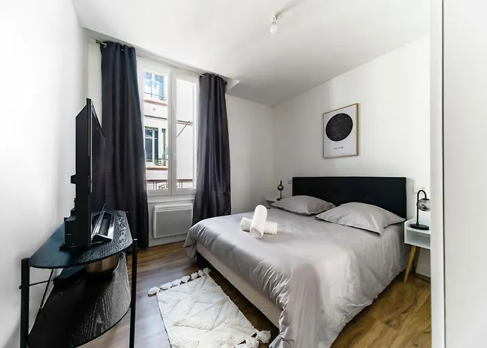 Gilbert - Design Centre * فيشي