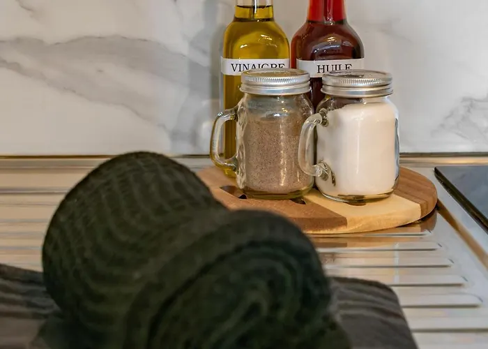 Gilbert - Design Centre شقة فيشي